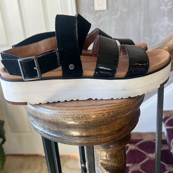 UGG Black Platform Sandals - Picture 14 of 15